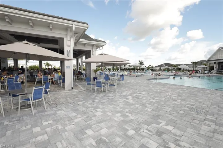 Poolside Cabana restaurant and bar.