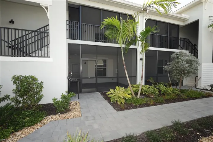 Ground-floor Veranda entrance.