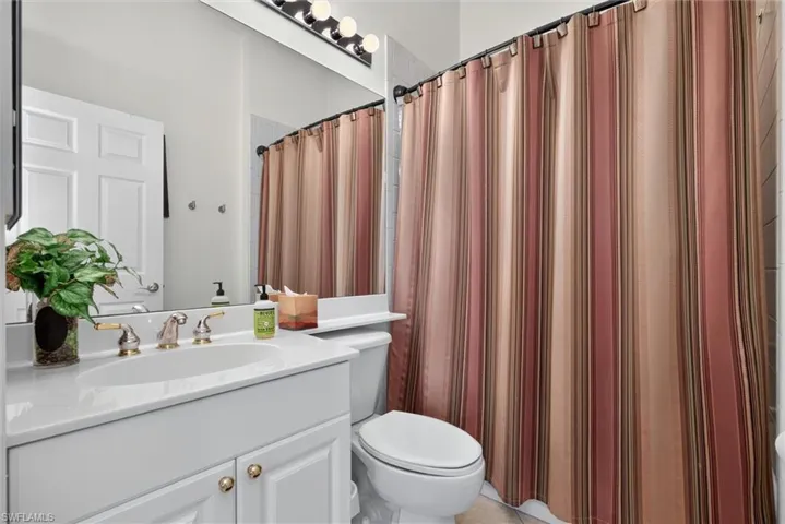 8960 Crown Bridge Way, Fort Myers, Florida 33908