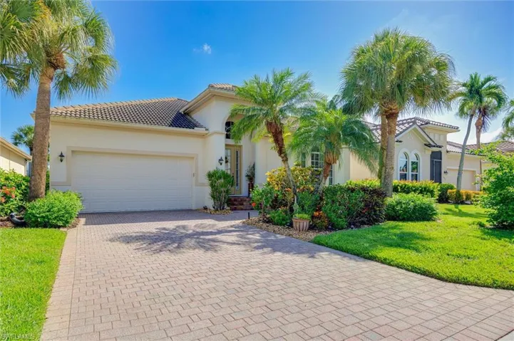 8960 Crown Bridge Way, Fort Myers, Florida 33908