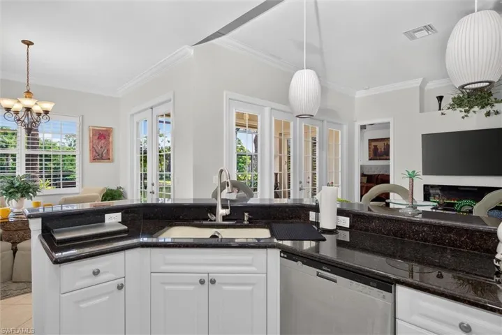 8960 Crown Bridge Way, Fort Myers, Florida 33908