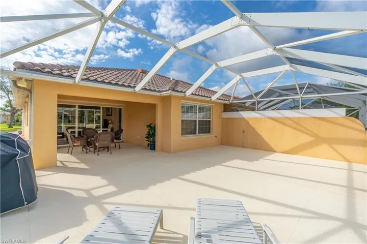 8165  Xenia  LN, Naples, FL 34114