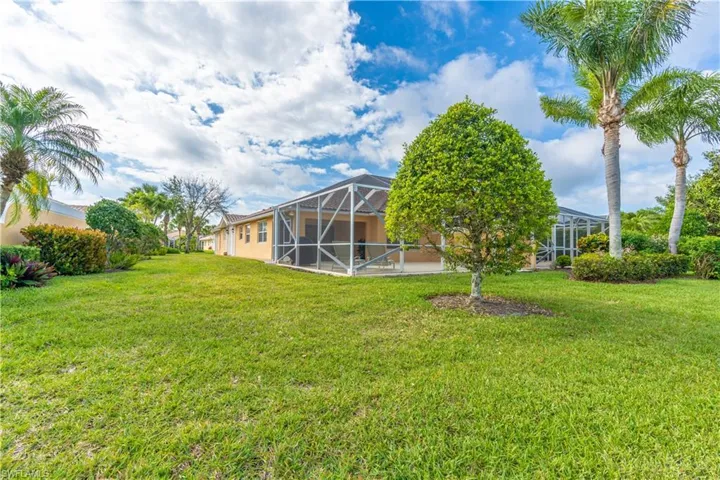 8165  Xenia  LN, Naples, FL 34114