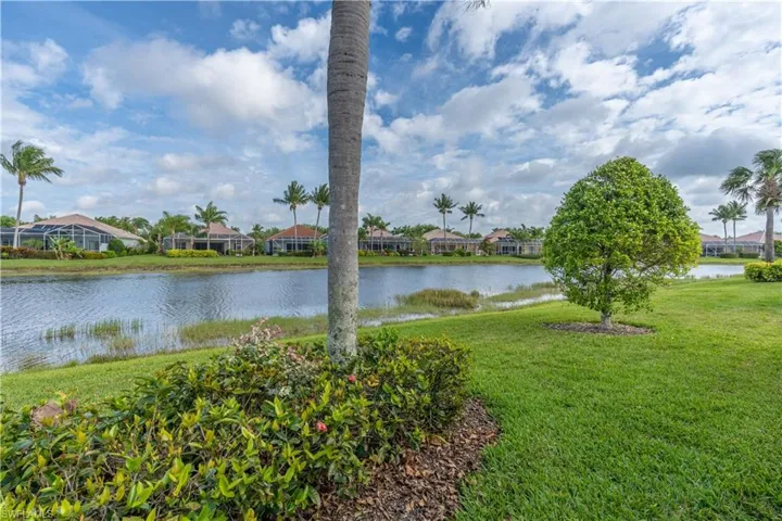 8165  Xenia  LN, Naples, FL 34114