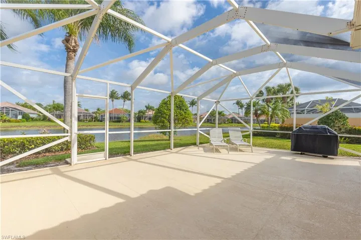 8165  Xenia  LN, Naples, FL 34114