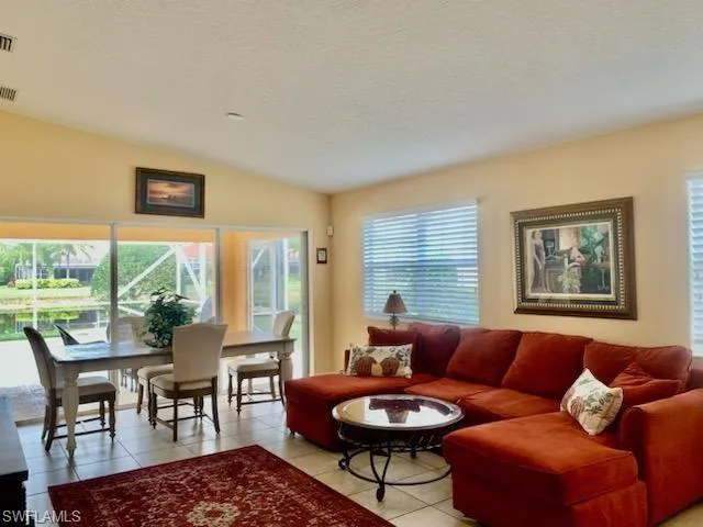 8165  Xenia  LN, Naples, FL 34114