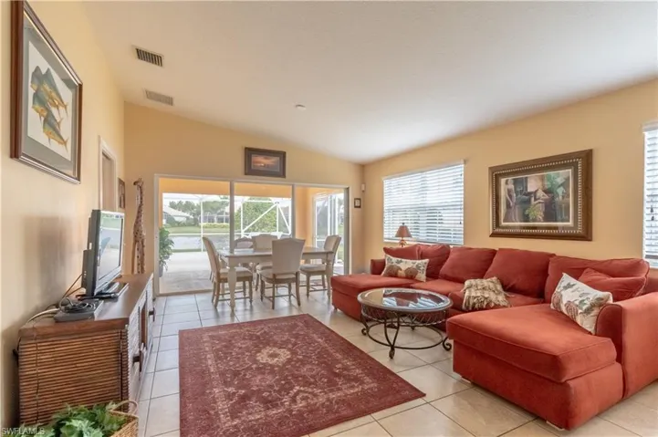 8165  Xenia  LN, Naples, FL 34114