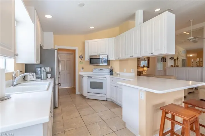 8165  Xenia  LN, Naples, FL 34114