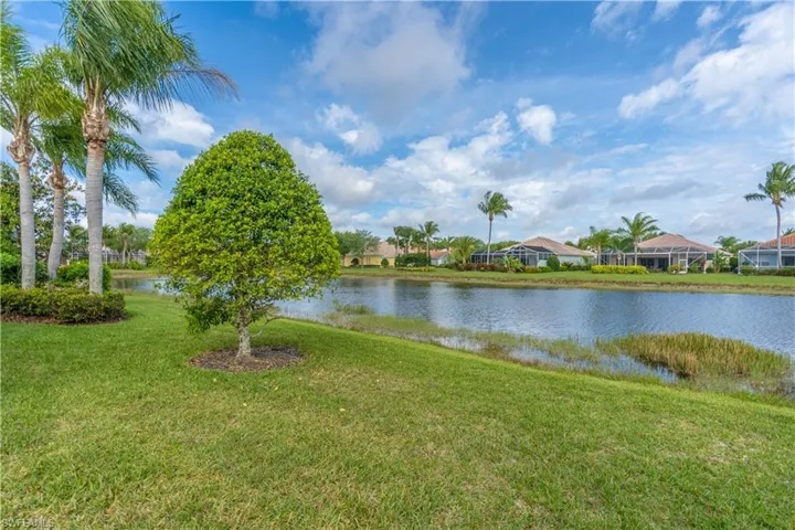 8165  Xenia  LN, Naples, FL 34114