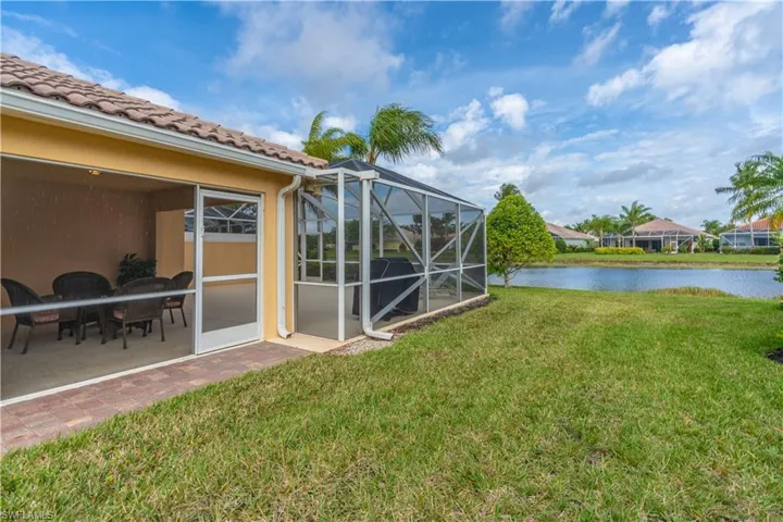 8165  Xenia  LN, Naples, FL 34114