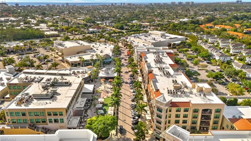 Bird's eye view with a residential view