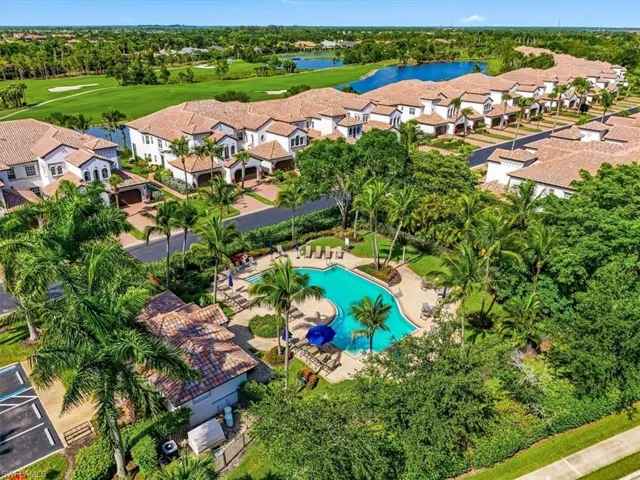 3730 Montreux Ln 104, Naples, Florida 34114