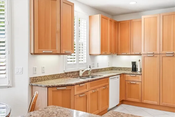 3730 Montreux Ln 104, Naples, Florida 34114