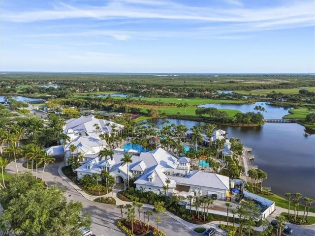 3730 Montreux Ln 104, Naples, Florida 34114