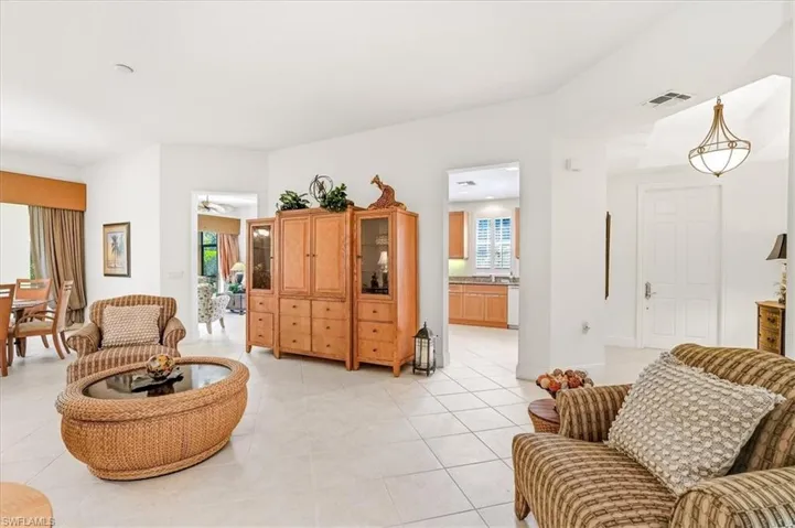 3730 Montreux Ln 104, Naples, Florida 34114