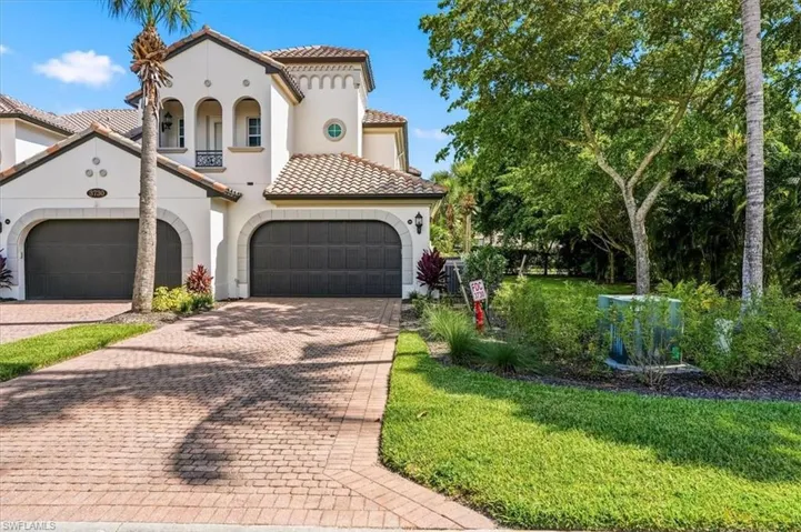 3730 Montreux Ln 104, Naples, Florida 34114