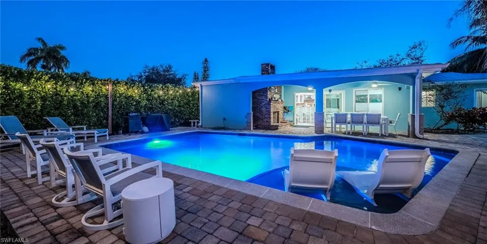 1385 Wisconsin Dr, Naples, Florida 34103