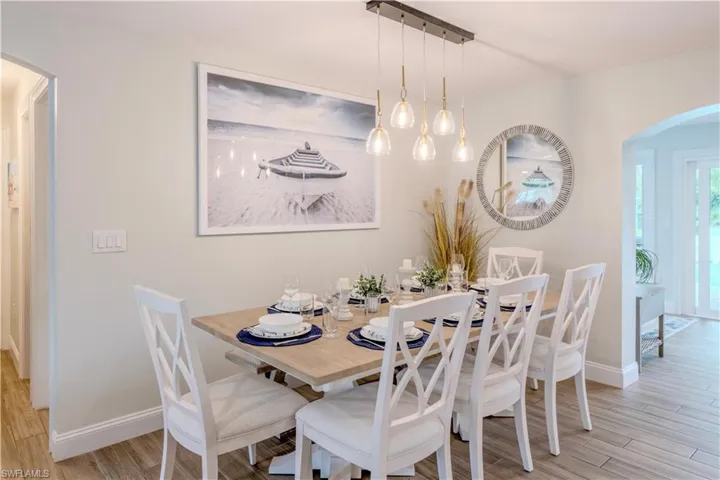 1385 Wisconsin Dr, Naples, Florida 34103