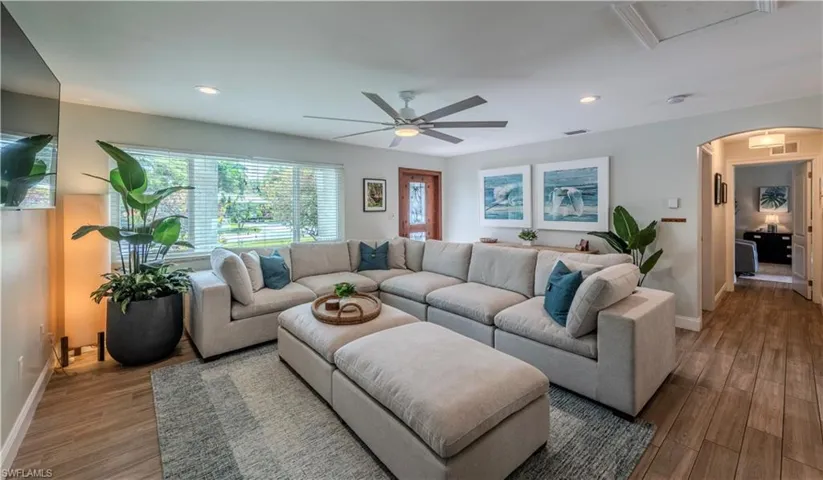 1385 Wisconsin Dr, Naples, Florida 34103