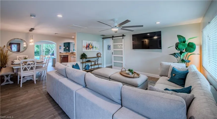 1385 Wisconsin Dr, Naples, Florida 34103