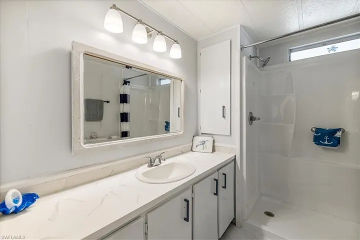952 Days Ln, North Fort Myers, Florida 33917
