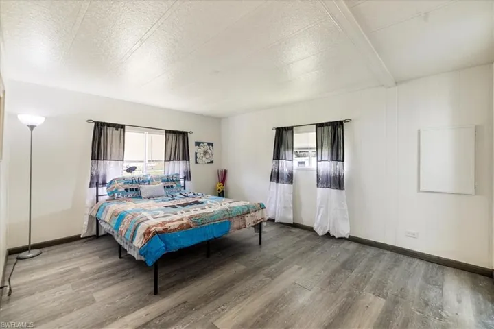 952 Days Ln, North Fort Myers, Florida 33917