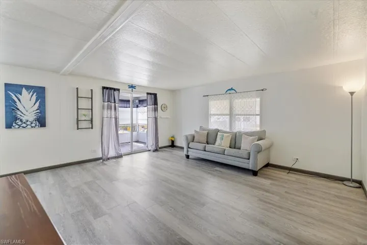 952 Days Ln, North Fort Myers, Florida 33917
