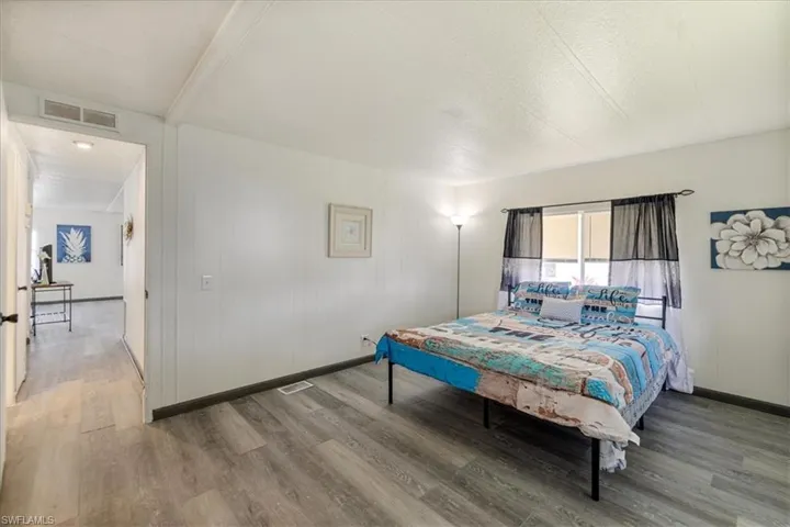 952 Days Ln, North Fort Myers, Florida 33917