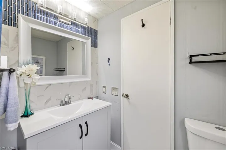 952 Days Ln, North Fort Myers, Florida 33917