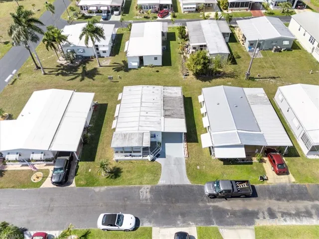 952 Days Ln, North Fort Myers, Florida 33917