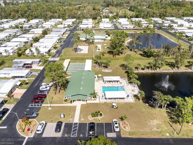 952 Days Ln, North Fort Myers, Florida 33917