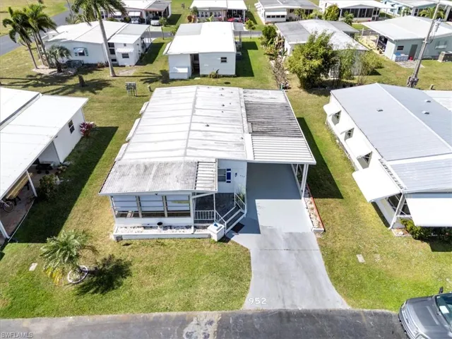 952 Days Ln, North Fort Myers, Florida 33917