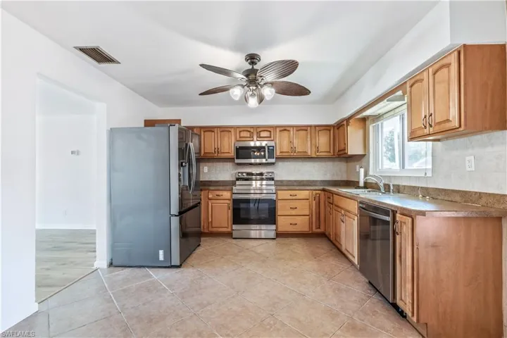 1292  Carlene  AVE, Fort Myers, FL 33901