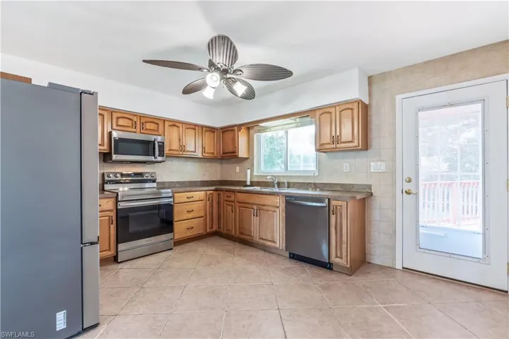 1292  Carlene  AVE, Fort Myers, FL 33901