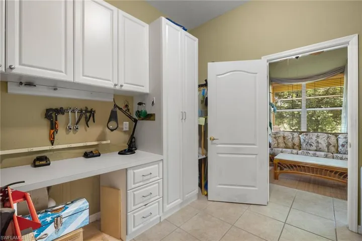 109  Wilmington  PKWY, Cape Coral, FL 33993