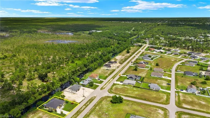 109  Wilmington  PKWY, Cape Coral, FL 33993