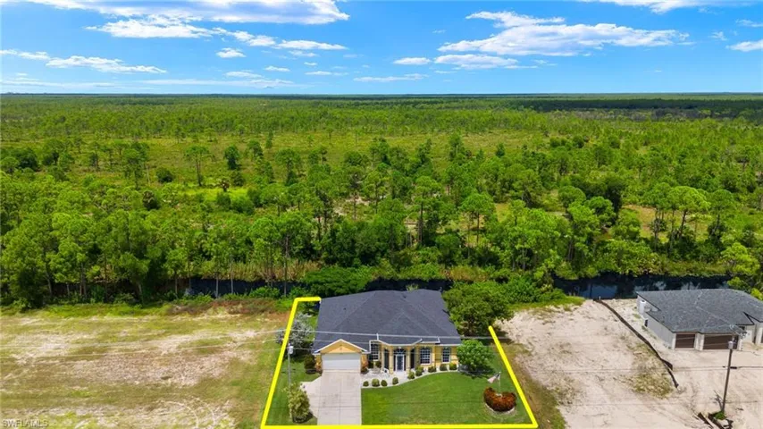 109  Wilmington  PKWY, Cape Coral, FL 33993