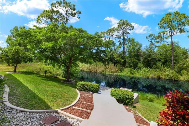 109  Wilmington  PKWY, Cape Coral, FL 33993