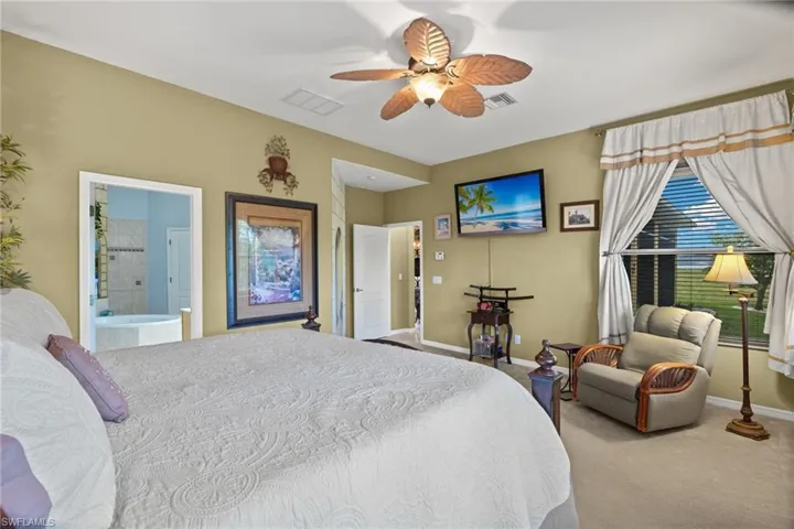 109  Wilmington  PKWY, Cape Coral, FL 33993