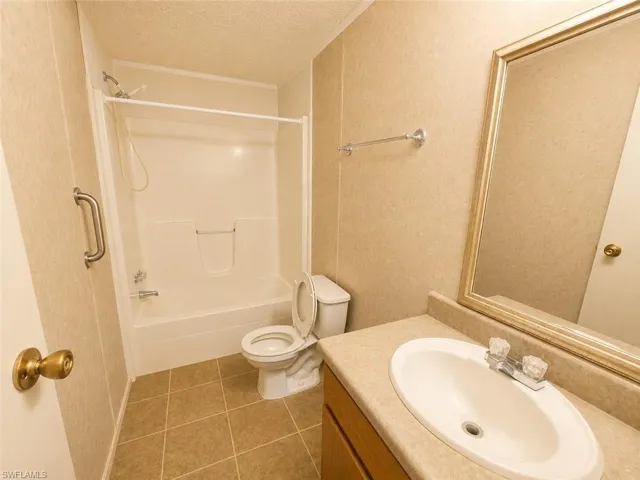 2501 Gail Helen Ct, North Fort Myers, Florida 33917