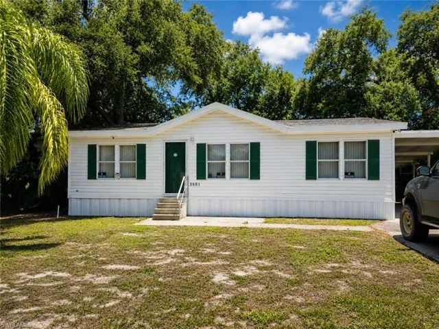 2501 Gail Helen Ct, North Fort Myers, Florida 33917