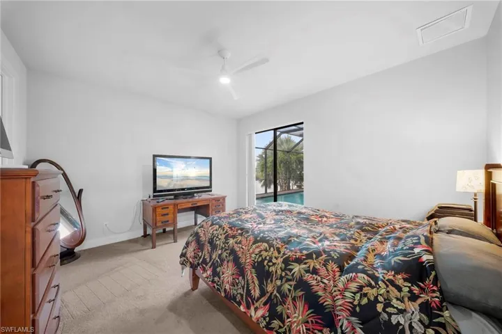 3213 9th St, Cape Coral, Florida 33993
