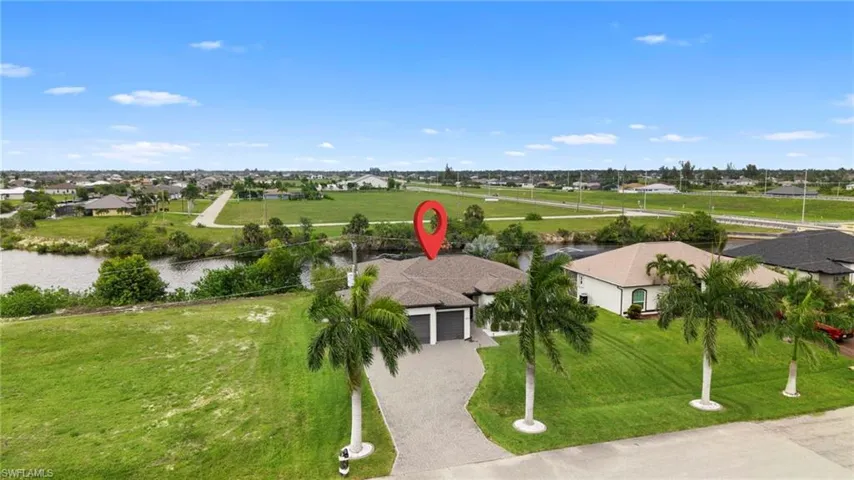 3213 9th St, Cape Coral, Florida 33993