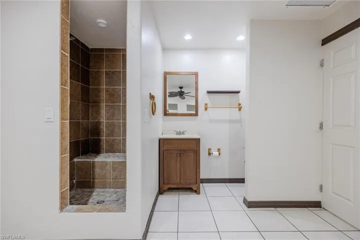 8251  Rich  RD, North Fort Myers, FL 33917