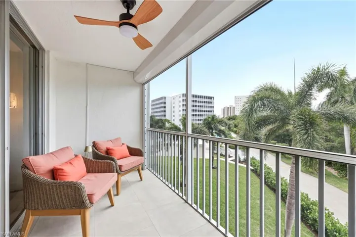 3 Bluebill Ave 303, Naples, Florida 34108