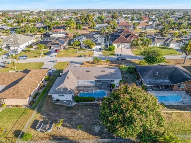 1726 SE 13th  ST, Cape Coral, FL 33990