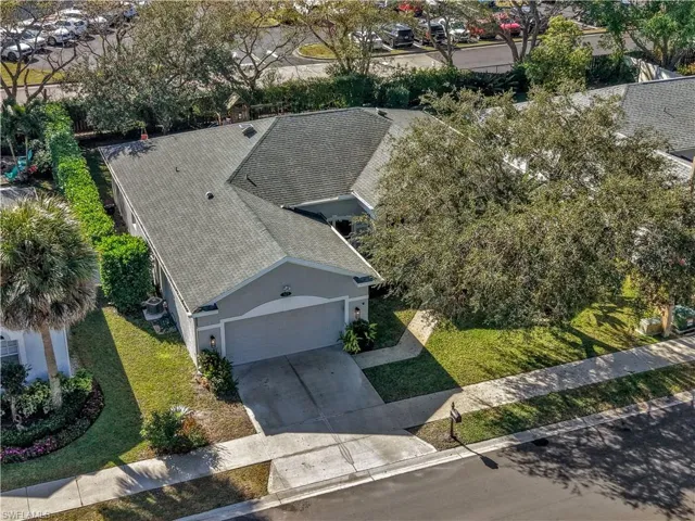 Aerial view of property and surrounding area
