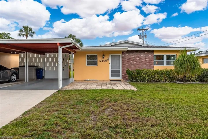 2206 E 6th St, Lehigh Acres, Florida 33936