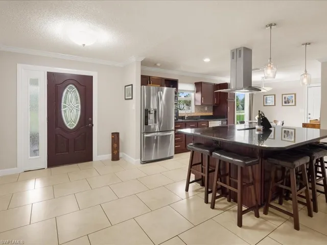5272 Myrtle Ln, Naples, Florida 34113