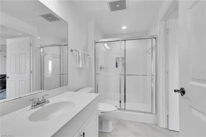2745  1st  ST, Fort Myers, FL 33916